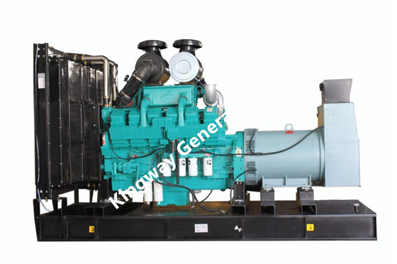 Gerador diesel silencioso de Cummins da colocação em contentores de 750KVA 600KW para a construção